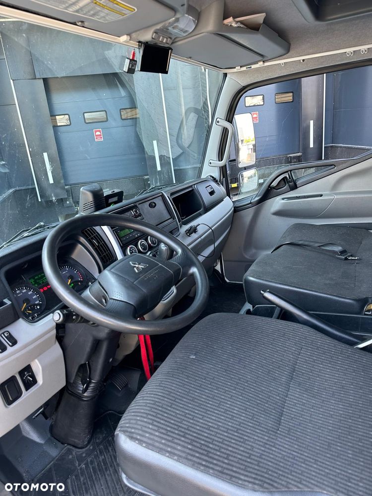 Mitsubishi Fuso Canter - 12