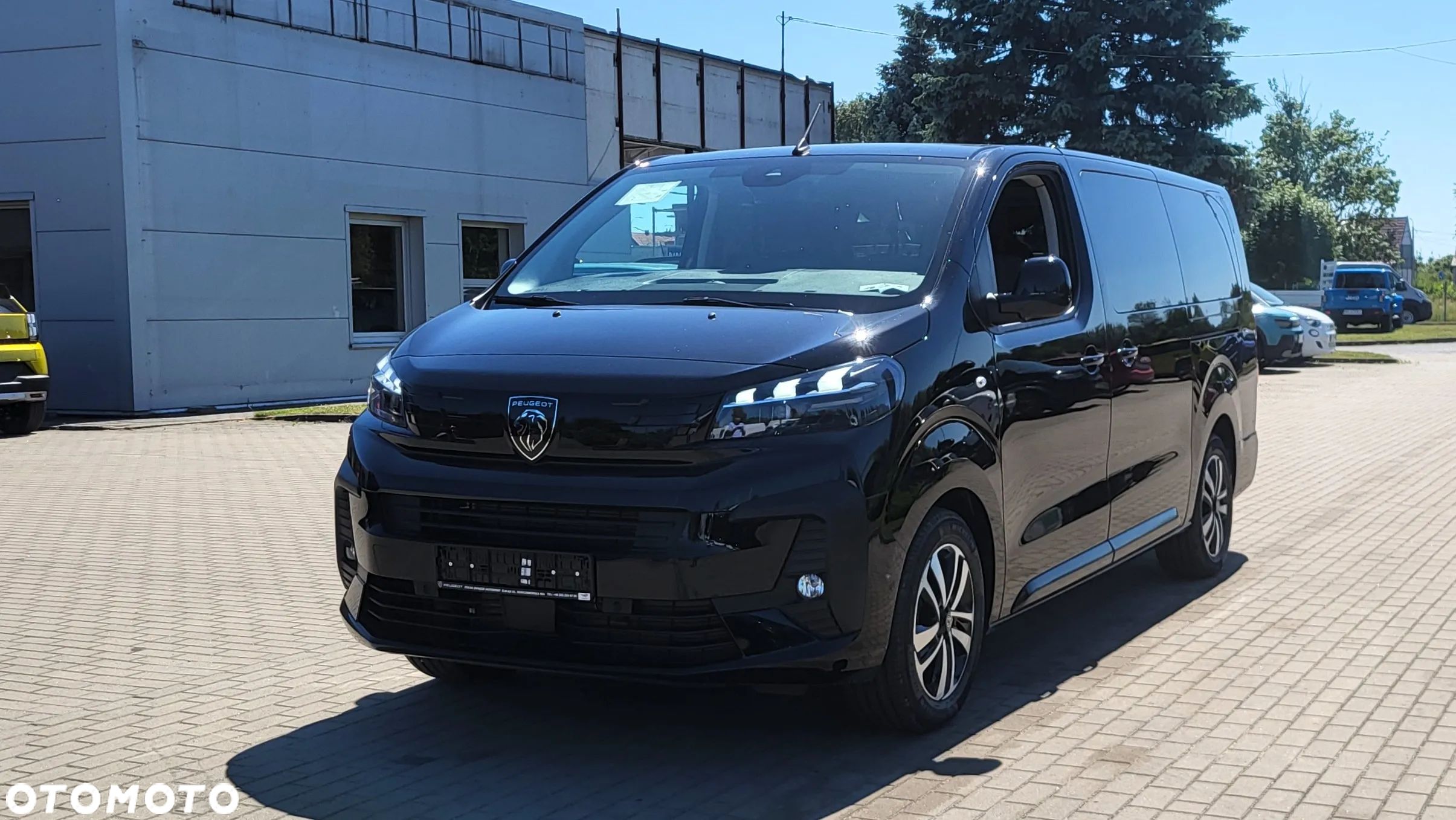 Peugeot Traveller e-Traveller Long Business Vip (75 kWh) - 1