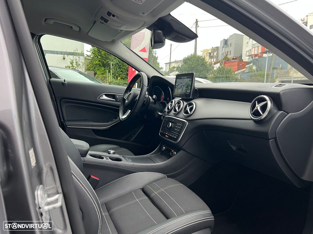 Mercedes-Benz GLA 220 CDi Urban 4-Matic - 20