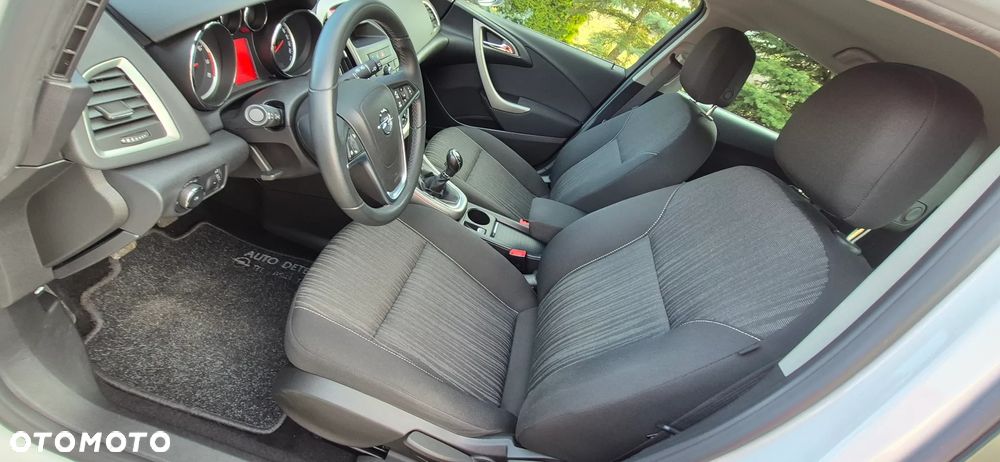 Opel Astra 1.4 ecoFLEX Cosmo - 9