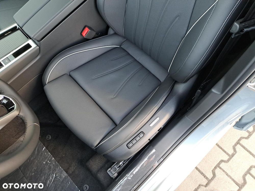 Volkswagen Passat Variant - 12