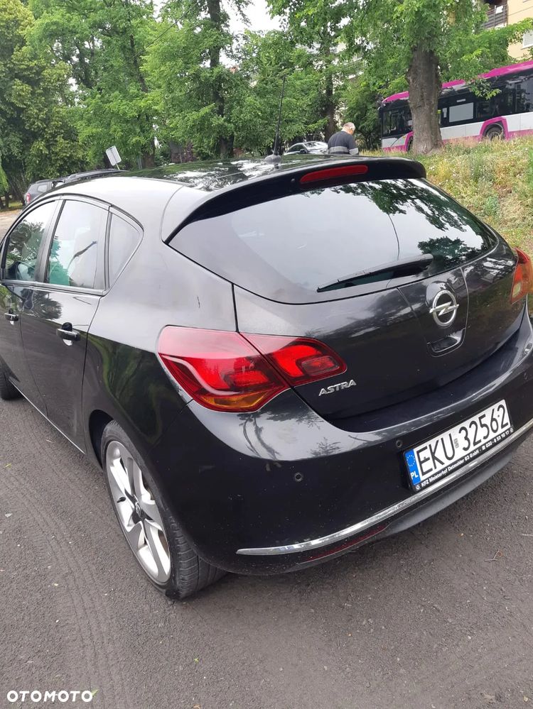 Opel Astra 1.4 Turbo 150 Jahre - 7