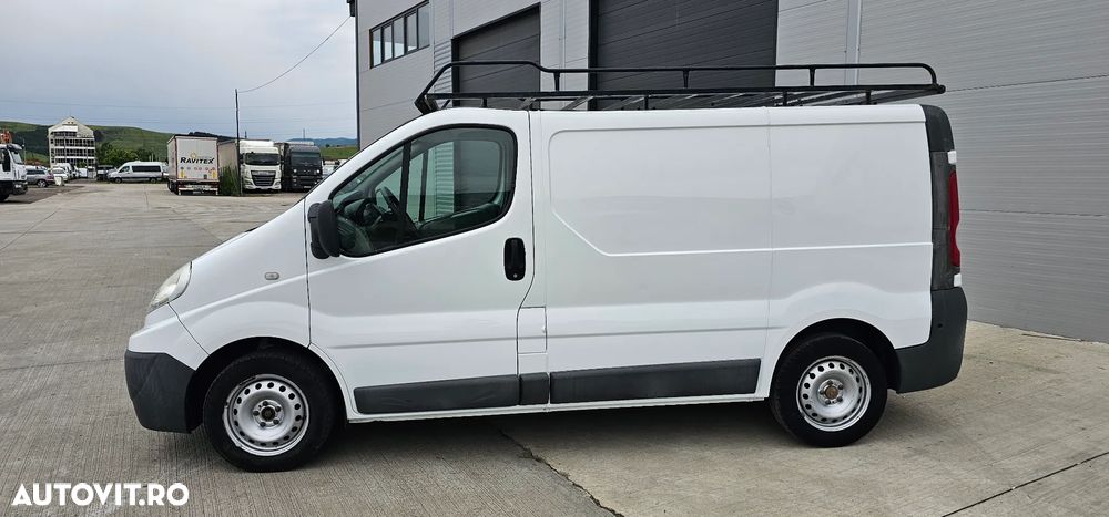 Renault Trafic 2.0 dCi 115 Combi L1H1 - 8
