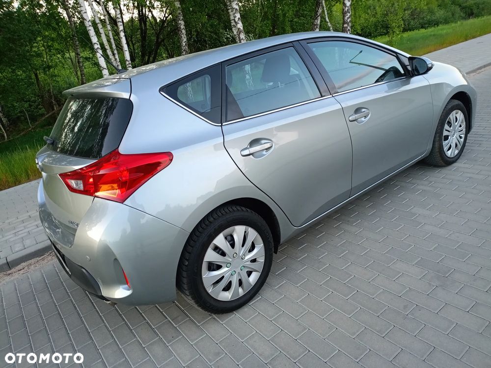 Toyota Auris 1.6 Edition - 13