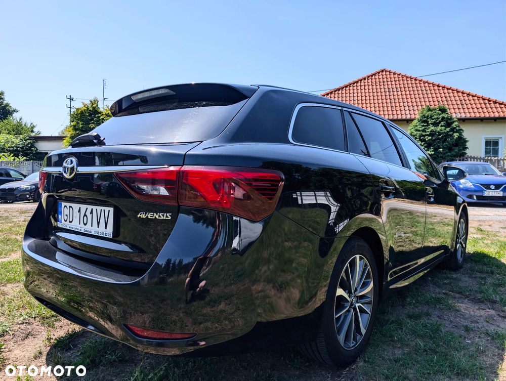 Toyota Avensis 1.8 Premium - 3