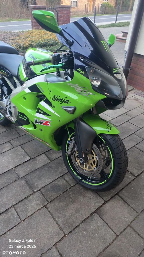 Kawasaki ZXR - 9