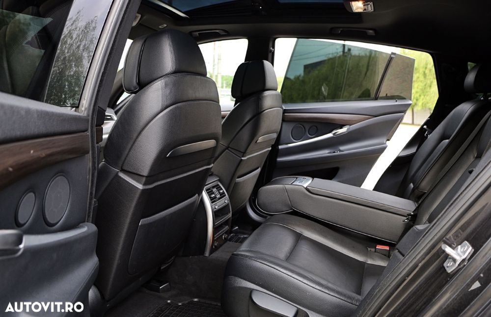 BMW Seria 5 530d xDrive - 9