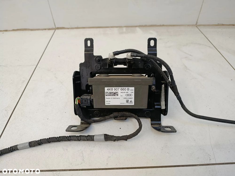 Radar sensor czujnik laser scanner distronic Audi Q8 e-tron etron - 8