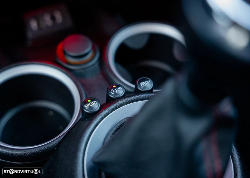 MINI 3 Portas John Cooper Works - 24