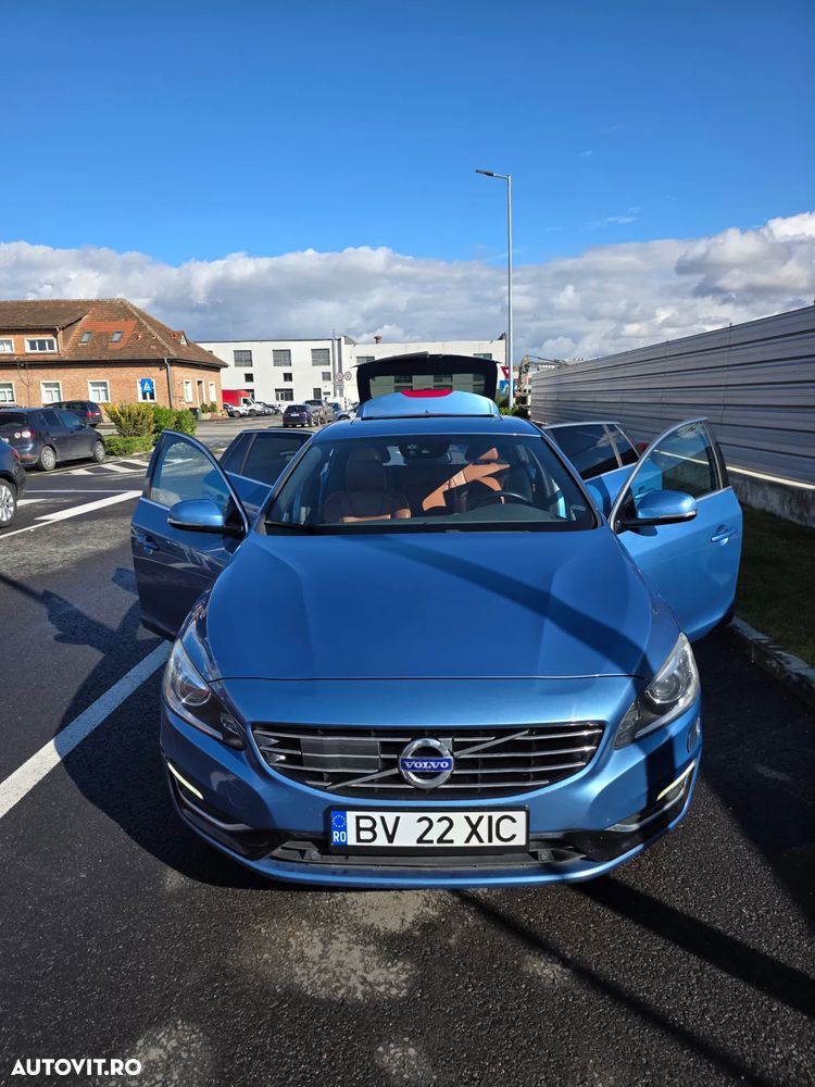 Volvo V60 D5 AWD Geartronic Kinetic - 5