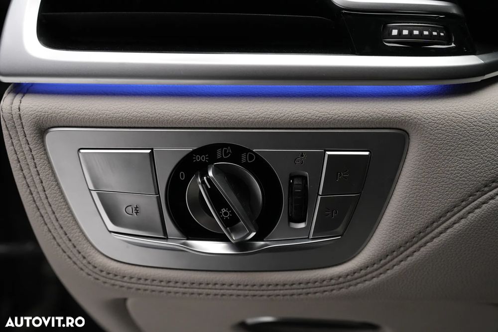 BMW Seria 7 740Li xDrive - 23