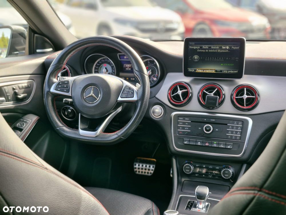 Mercedes-Benz CLA - 10