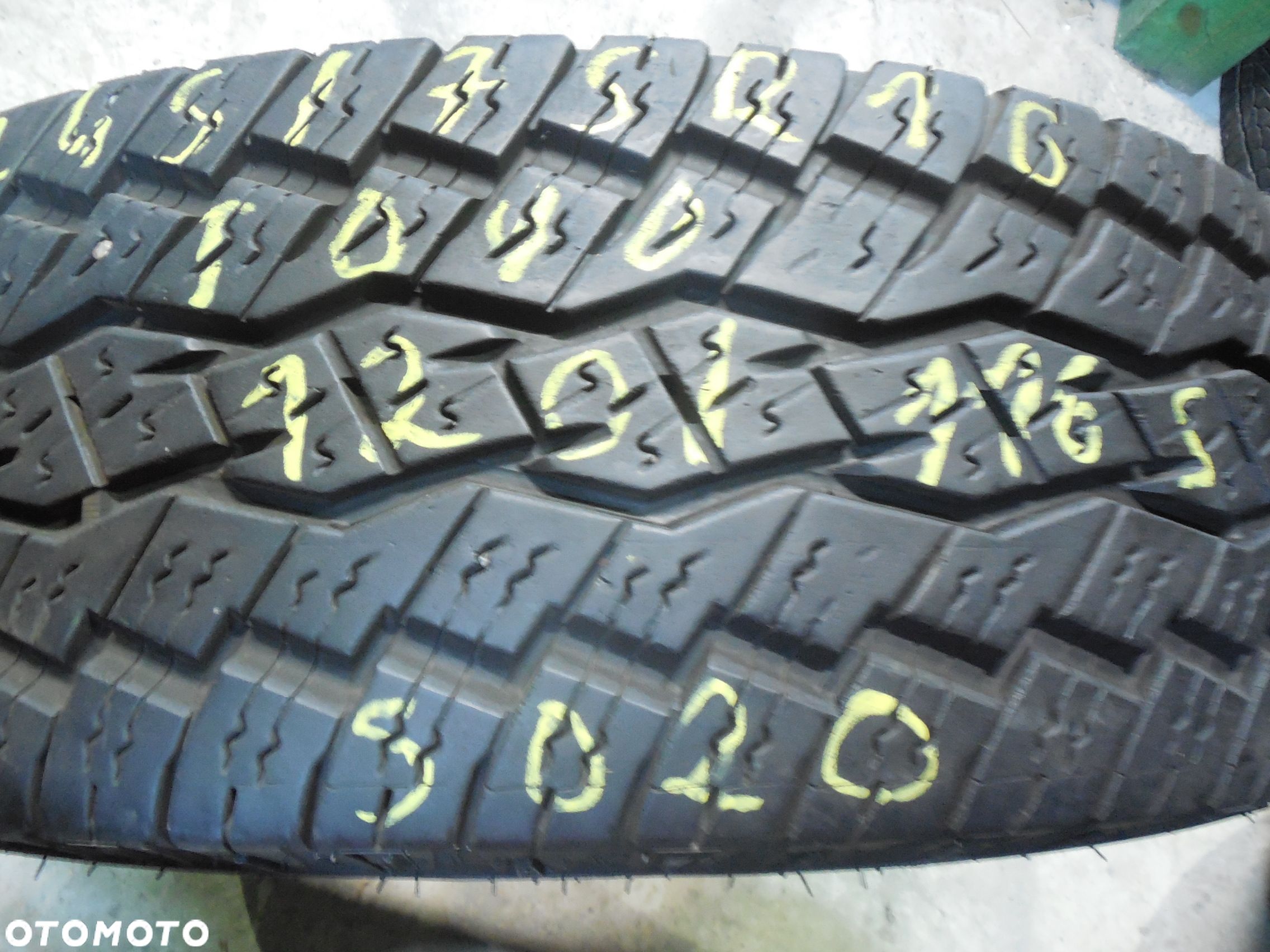 OPONA POJEDYNKA  245/75R16 TOYO OPEN COUNTRY AT PLUS DOT 5020 10MM - 1