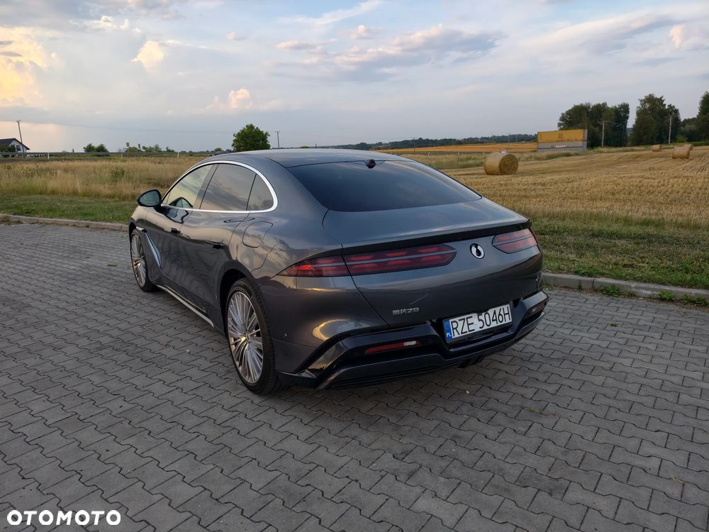 Denza Z9 - 36
