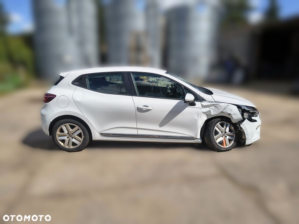 Renault Clio - 6