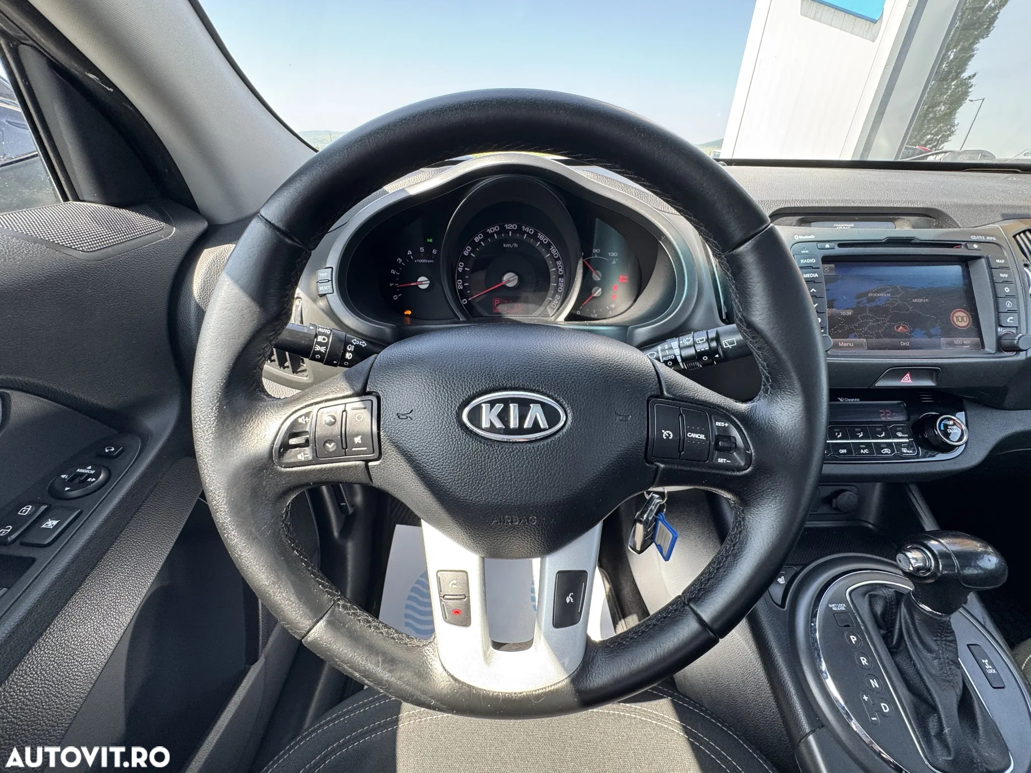 Kia Sportage 2.0 CRDI 4WD Automatik Dream-Team Edition - 31