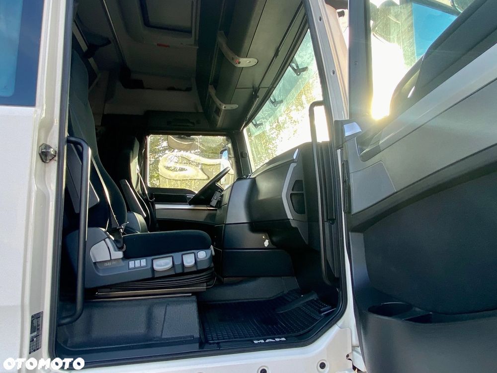 MAN TGX 26.480L Chlodnia 3osi - 33