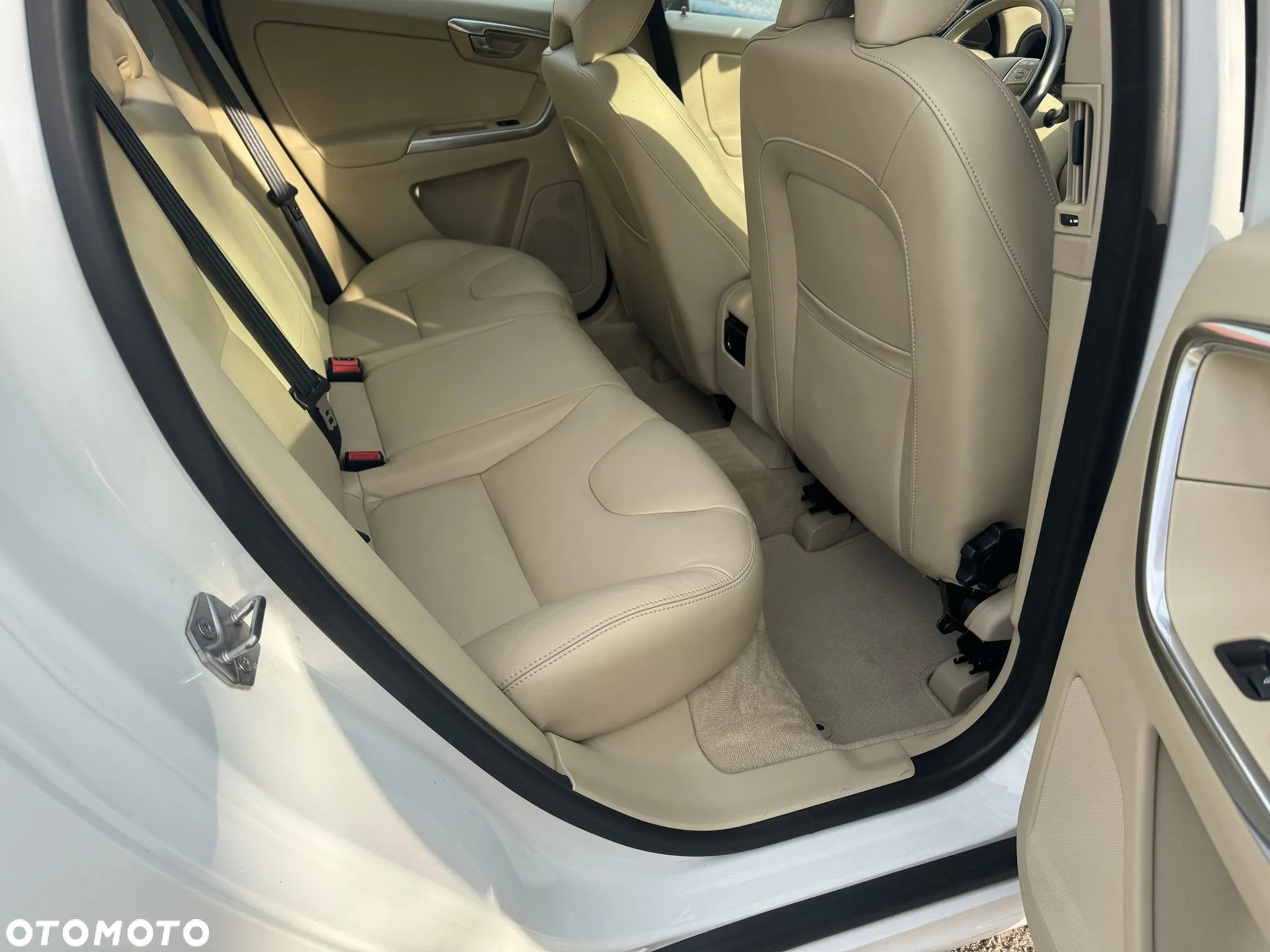 Volvo XC 60 - 4