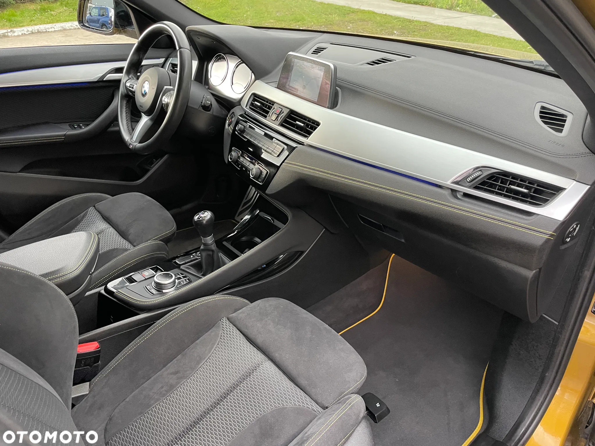 BMW X2 sDrive18i Advantage Plus - 23