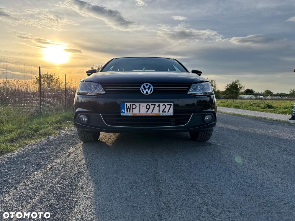 Volkswagen Jetta 1.4 TSI Highline - 1