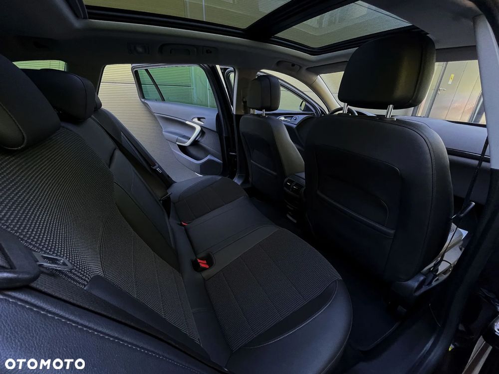 Opel Insignia 2.0 T Sport 4x4 - 17