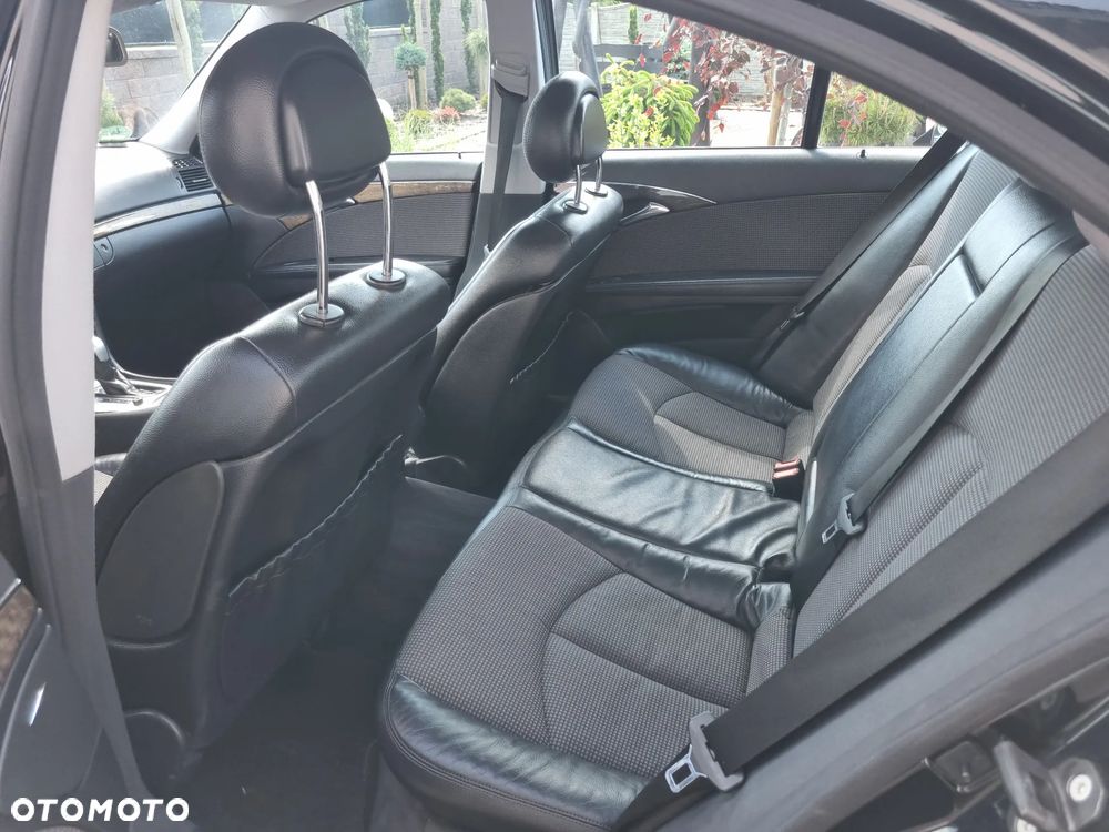 Mercedes-Benz Klasa E 220 CDI Automatik Avantgarde DPF - 13