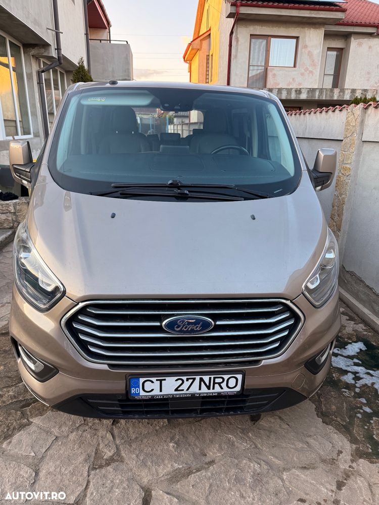 Ford Tourneo Custom - 16