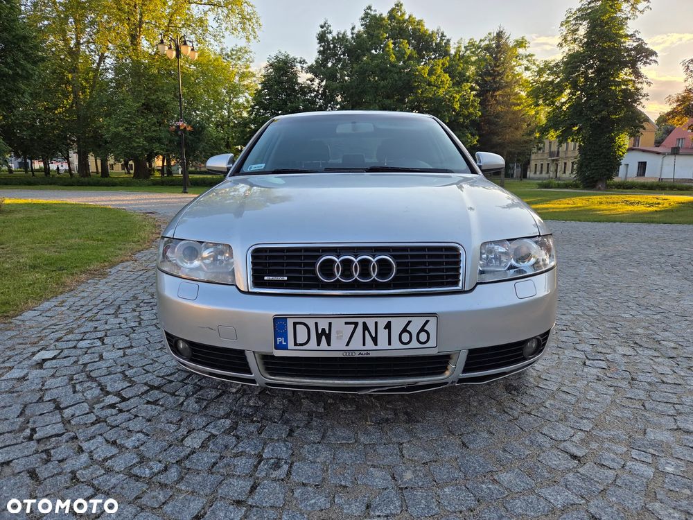 Audi A4 Limousine - 2