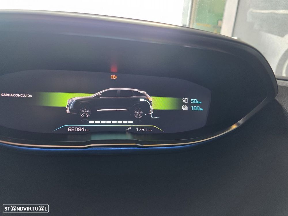 Peugeot 3008 1.6 Hybrid Allure Pack e-EAT8 - 26