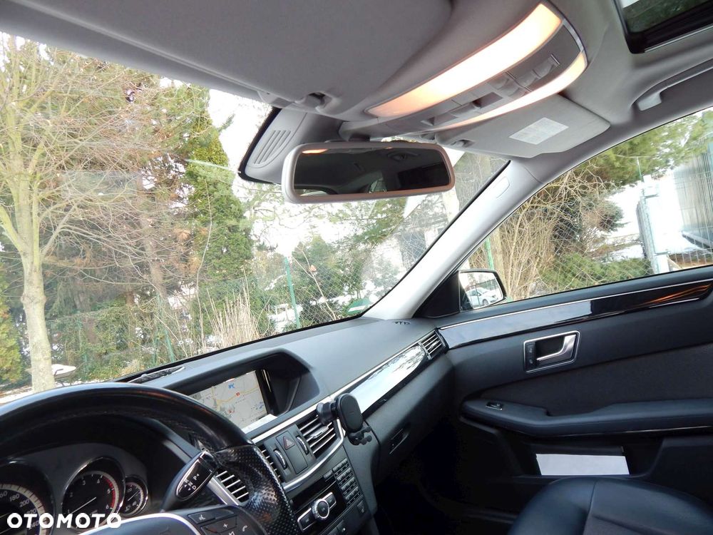 Mercedes-Benz Klasa E 220 CDI 7G-TRONIC Avantgarde - 24