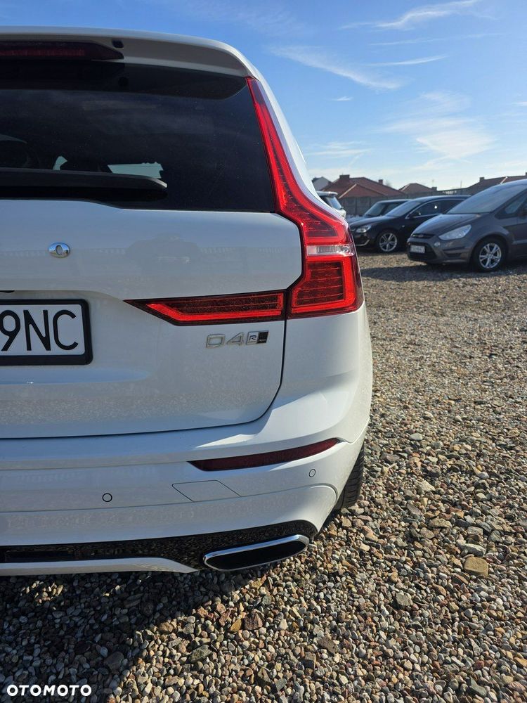 Volvo XC 60 D4 SCR AWD R-Design - 9