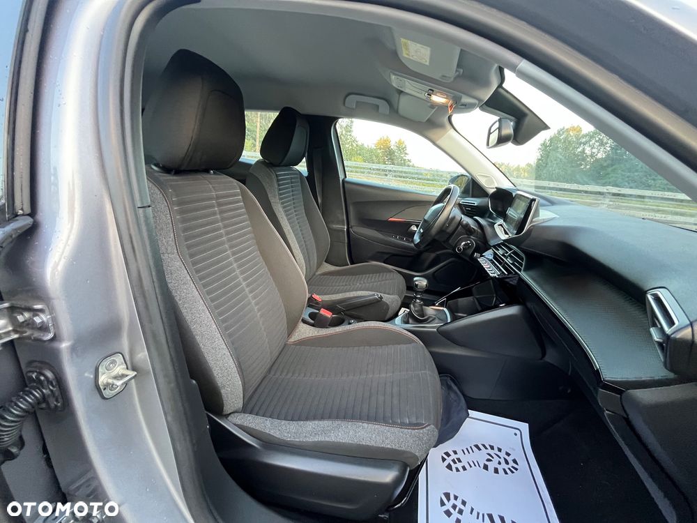 Peugeot 2008 1.2 PureTech Active S&S - 10