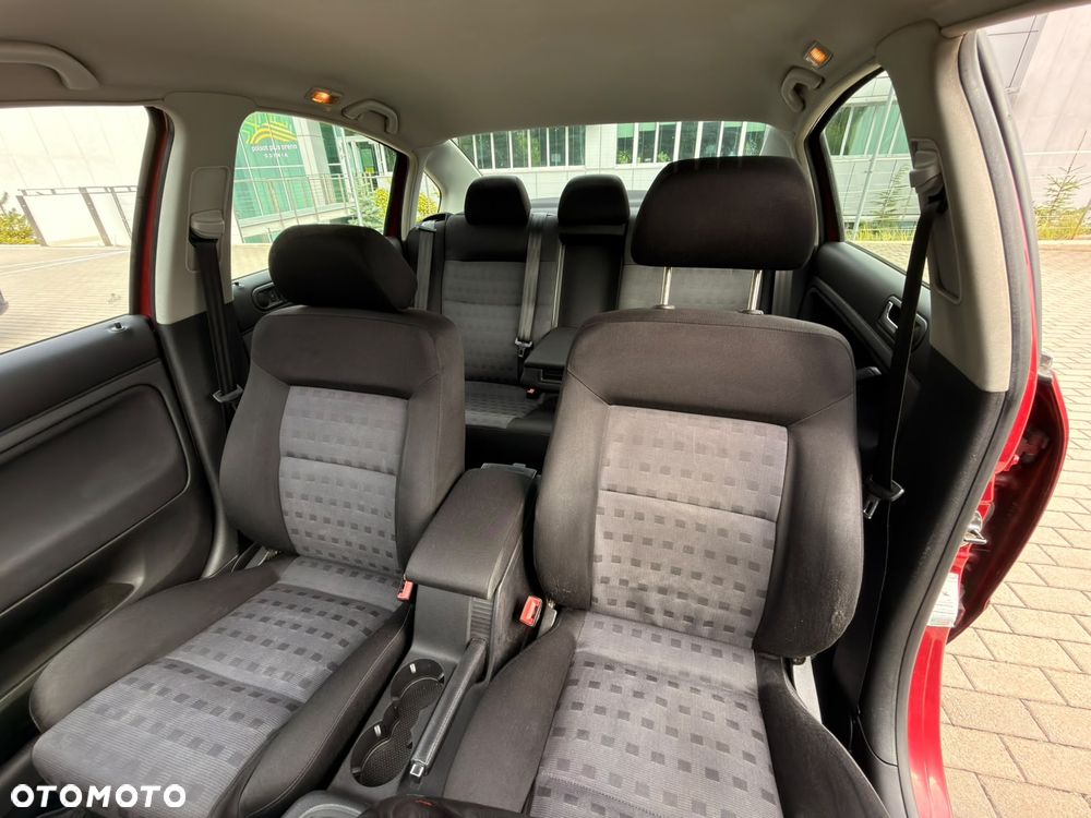 Volkswagen Passat - 22