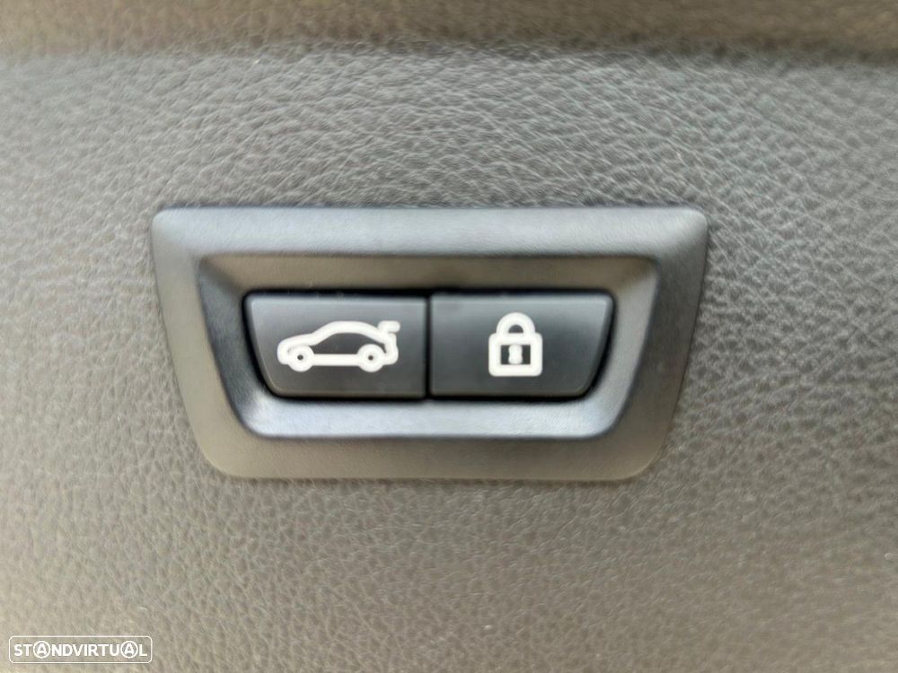 BMW 216 Active Tourer d Auto - 18