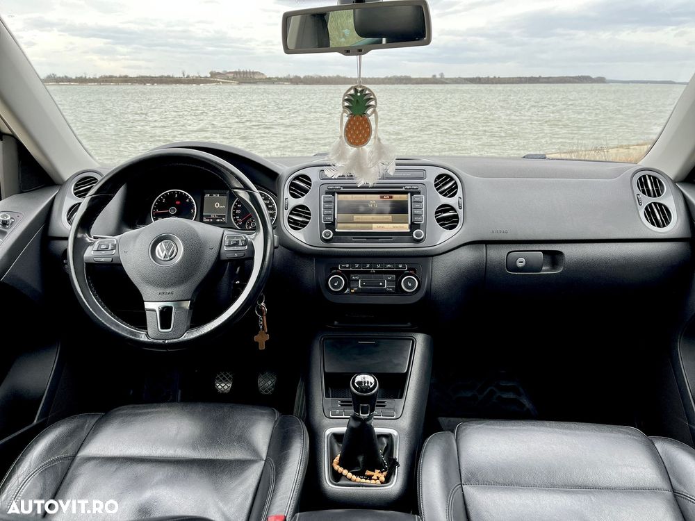 Volkswagen Tiguan - 10