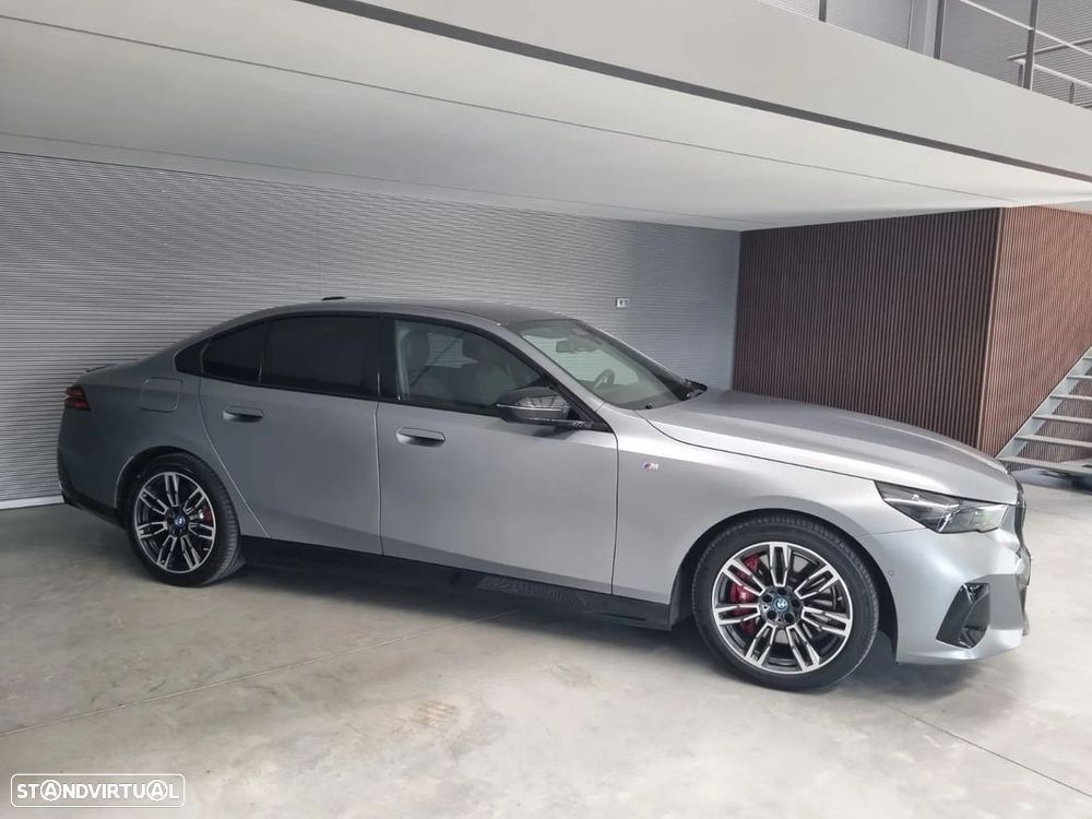 BMW i5 eDrive40 Pack Desportivo M Pro - 2
