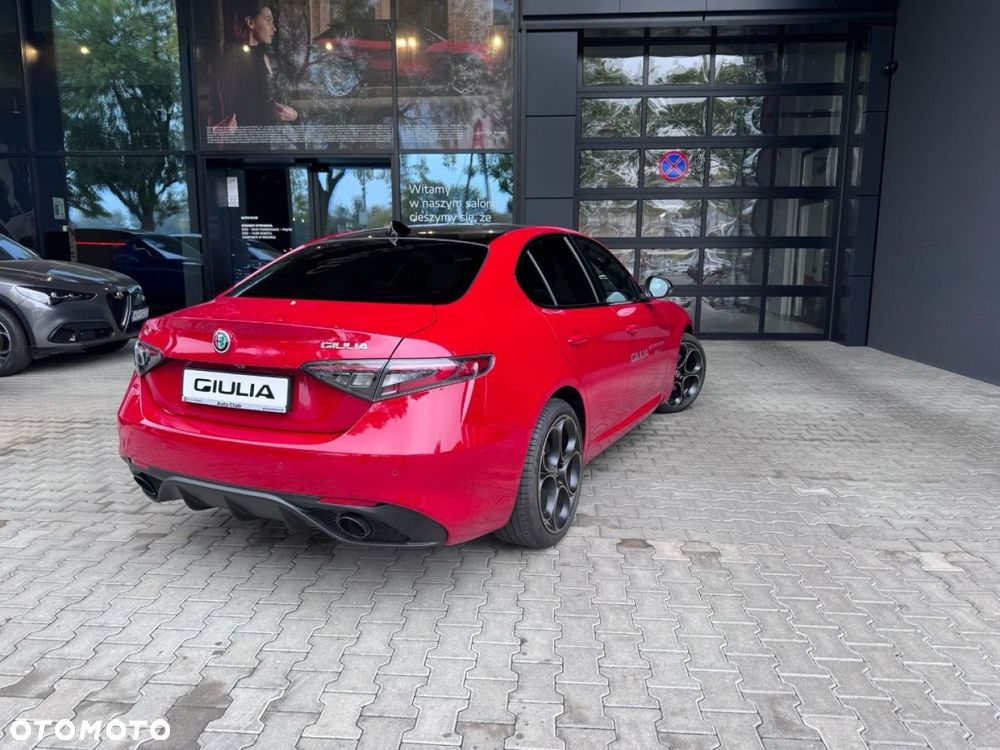 Alfa Romeo Giulia - 7