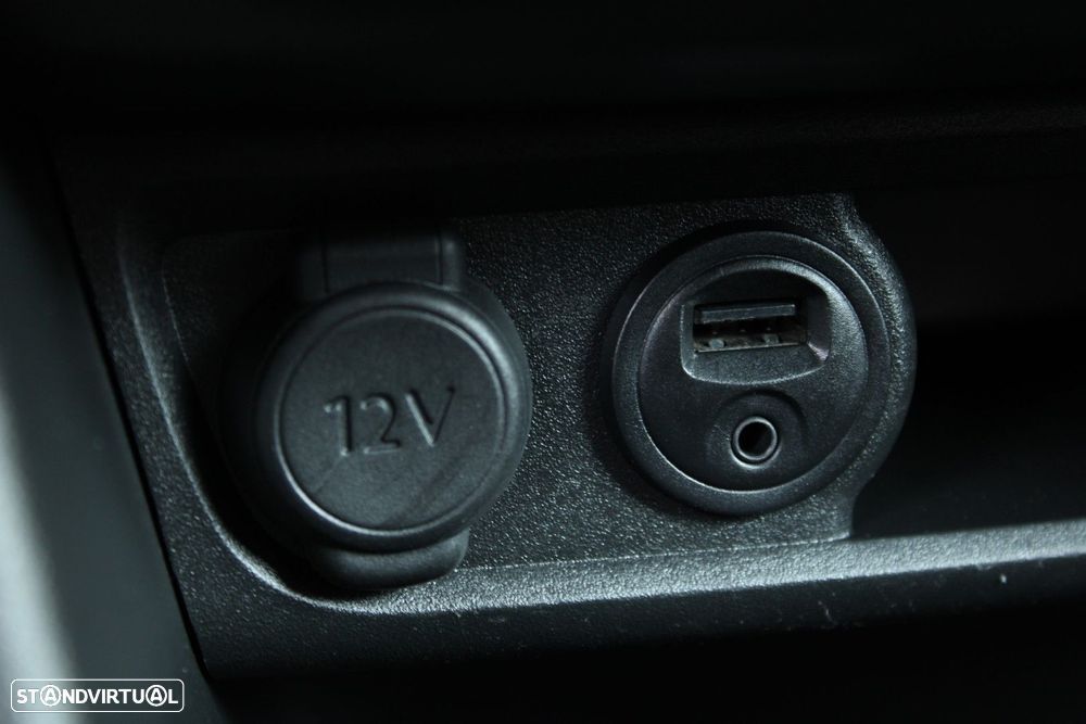 Peugeot 2008 1.2 PureTech Allure - 23