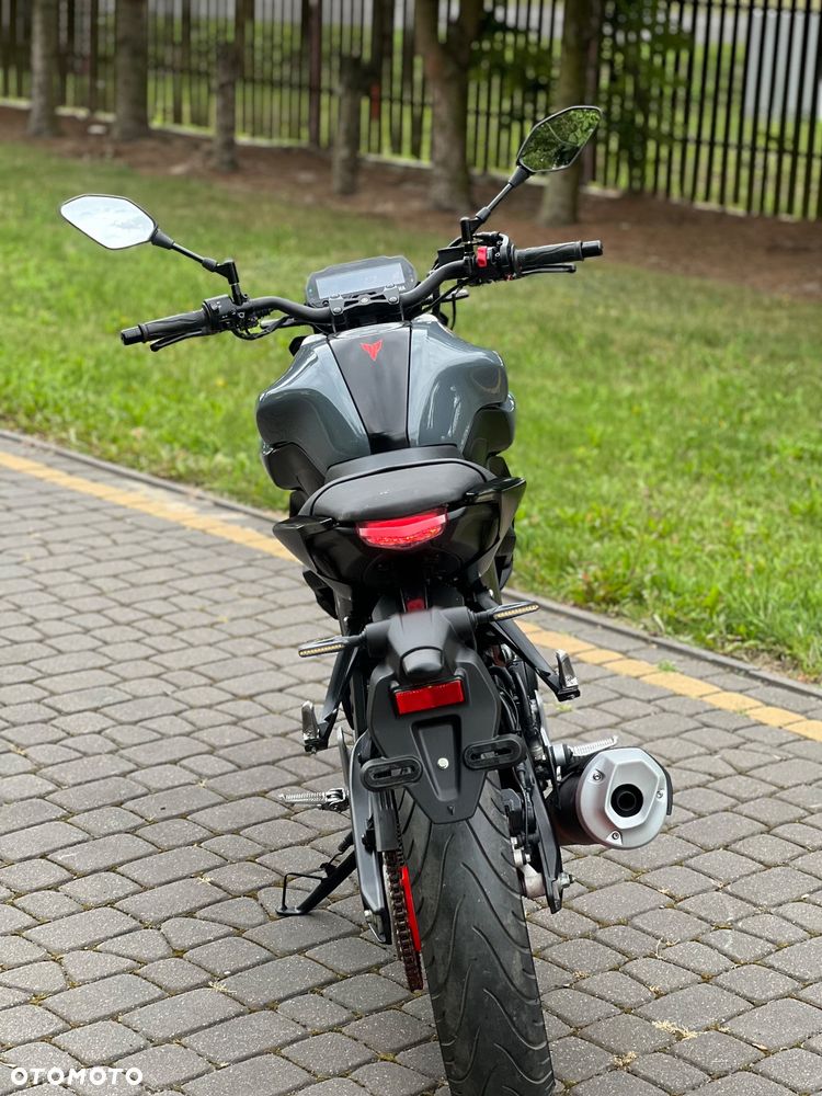 Yamaha MT - 7