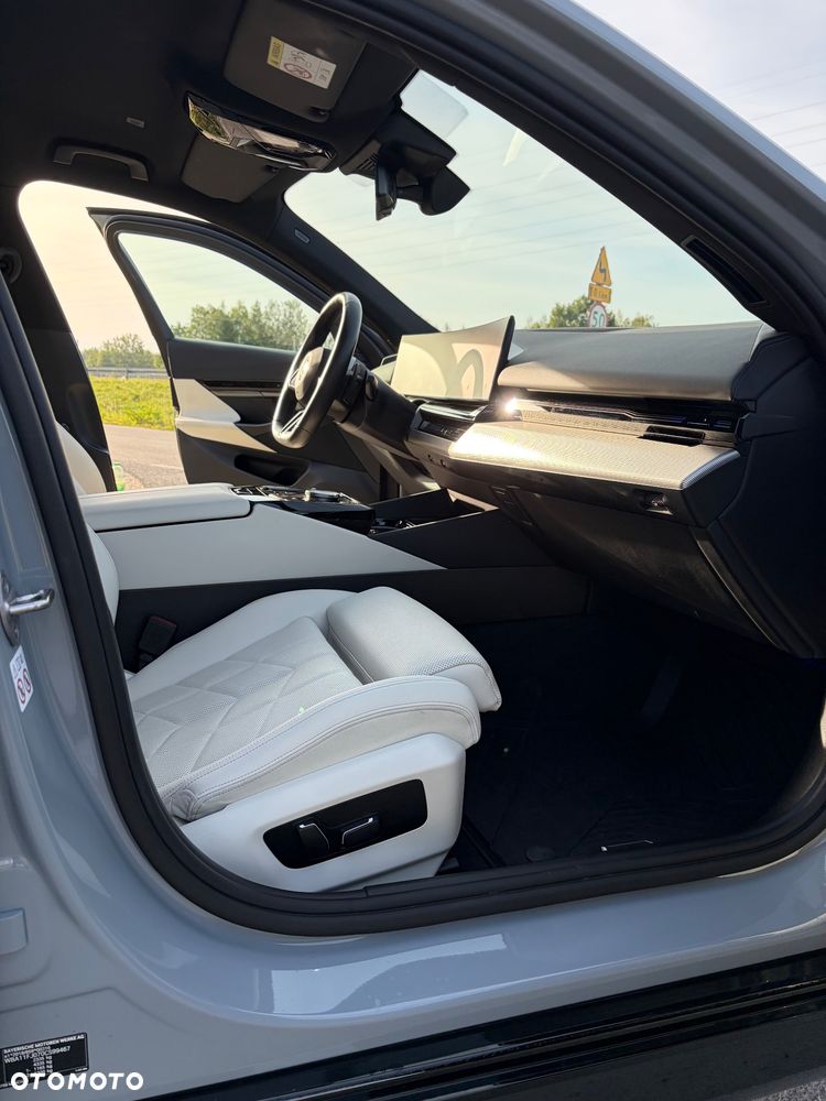 BMW Seria 5 - 39