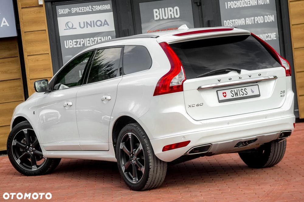Volvo XC 60 D5 AWD Geartronic Ocean Race - 10