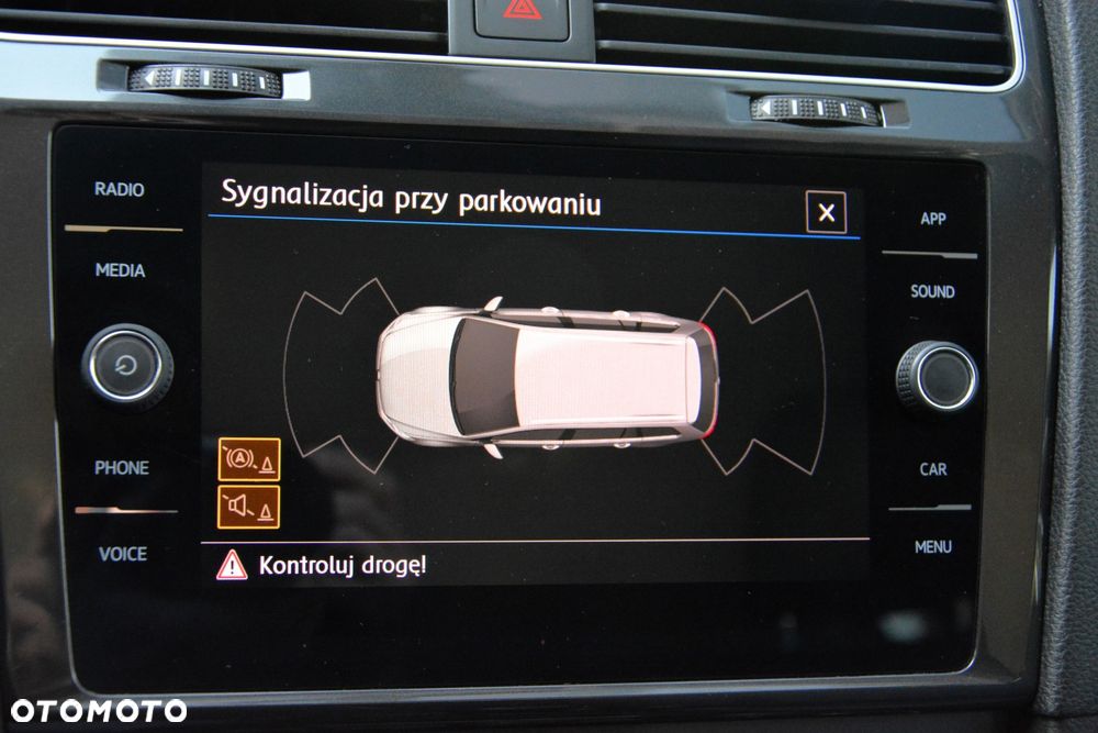 Volkswagen Golf 1.5 TSI BMT Evo Comfortline - 27