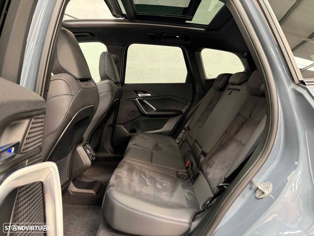 BMW iX1 xDrive30 - 45