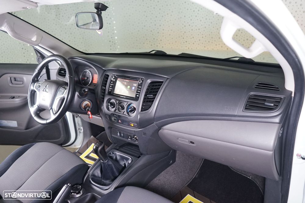 Mitsubishi L200 2.4 DI-D CD S.Cab 3L Instyle 4WD - 16