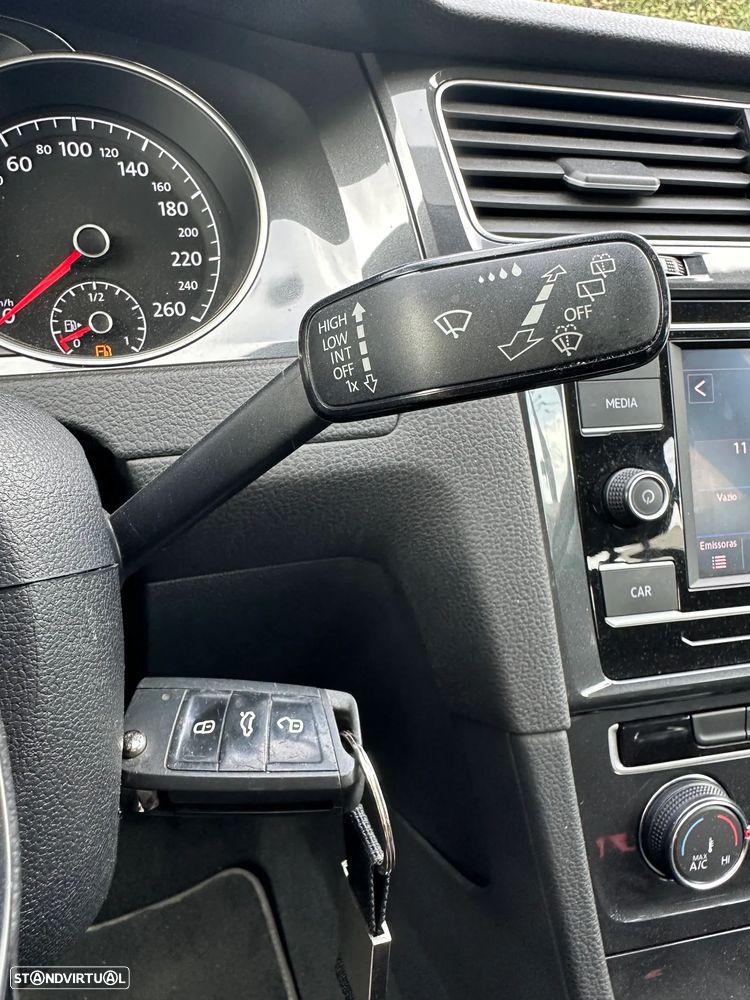 VW Golf 1.6 TDI Confortline - 12