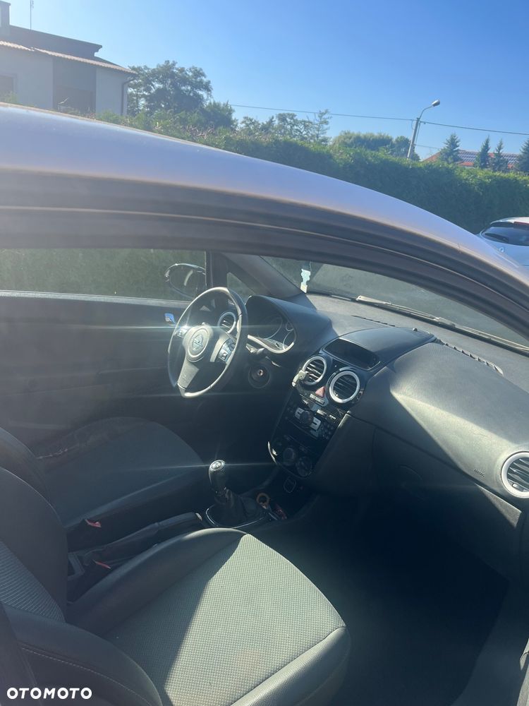 Opel Corsa - 4