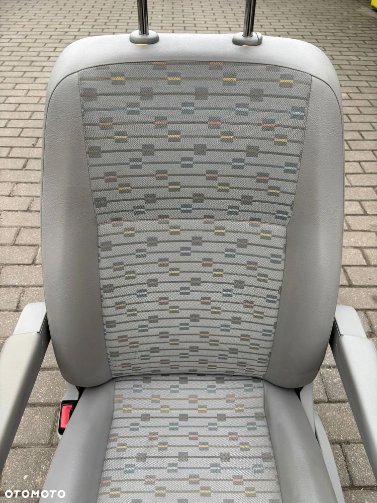 Fotel kierowcy PALACE VW T5 Lift podłokietnik podgrzewany - 5