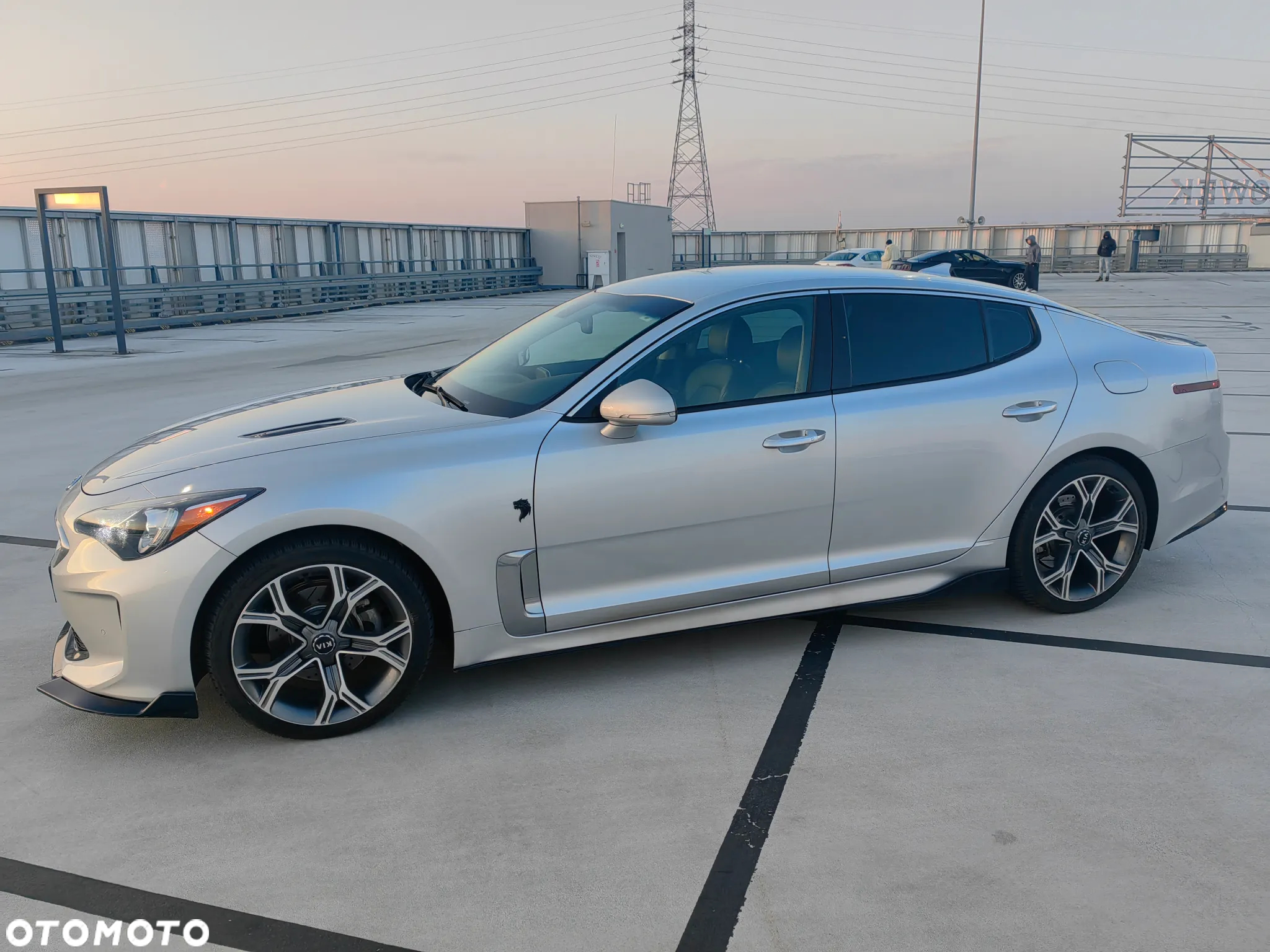 Kia Stinger 2.0 T-GDI L - 11
