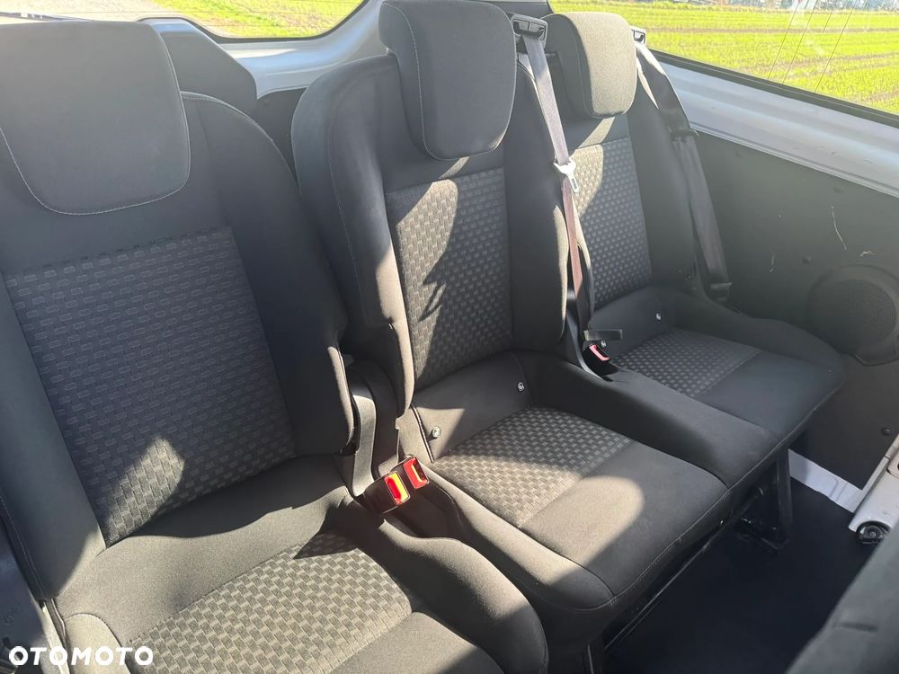 Ford Transit Custom - 11
