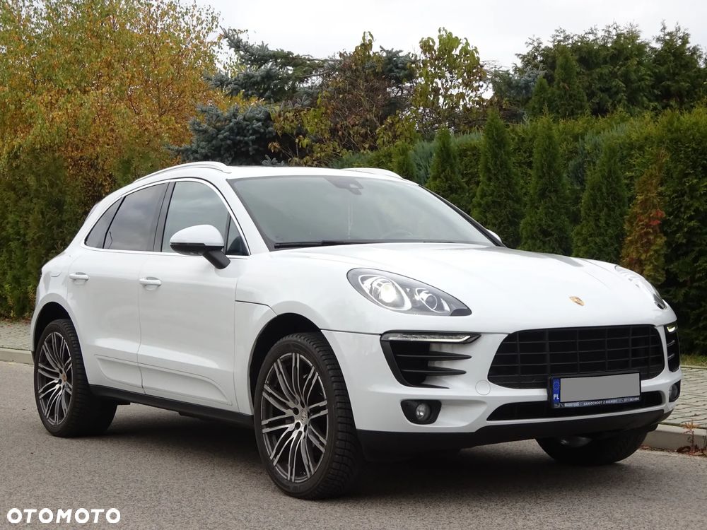 Porsche Macan - 1